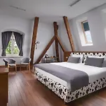 Отель Relais & Chateaux Hotel Quadrille - Adults Only Гдыня