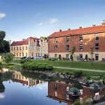 Отель Relais & Chateaux Hotel Quadrille - Adults Only Гдыня